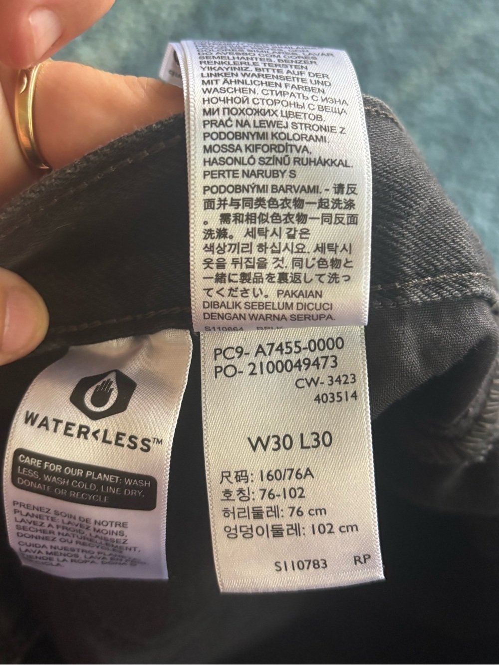 Levi’s Baggy Dad Wide Leg Black Jeans 30 x 30 waist equivalent to size 10 NWT - Picture 6 of 6
